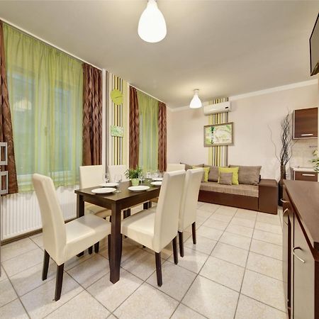 Central Walk Fashionstreet Apartmnts Budapest Exterior foto