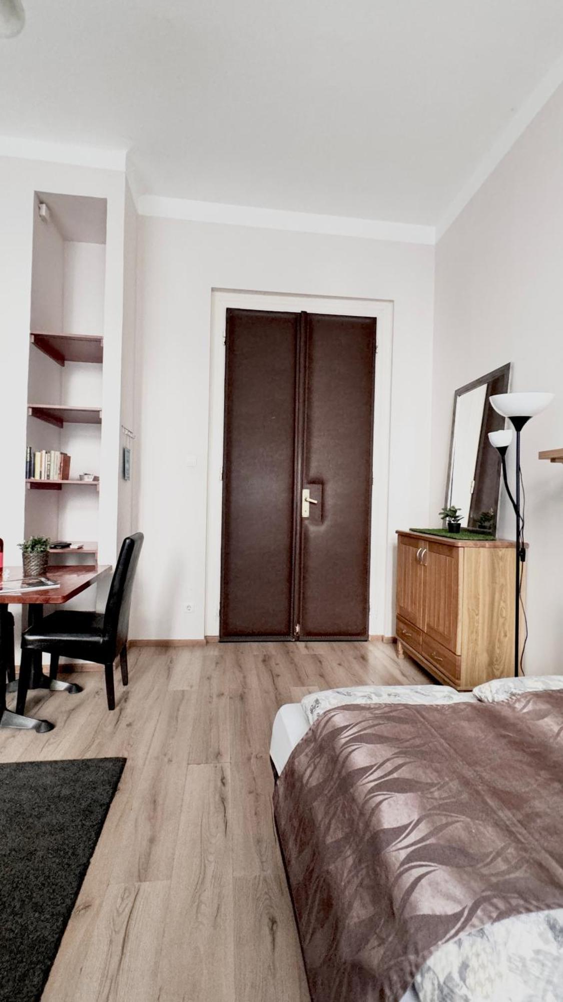 Central Walk Fashionstreet Apartmnts Budapest Exterior foto